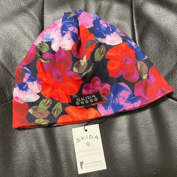 Skida winter hat - Picture 1 of 9
